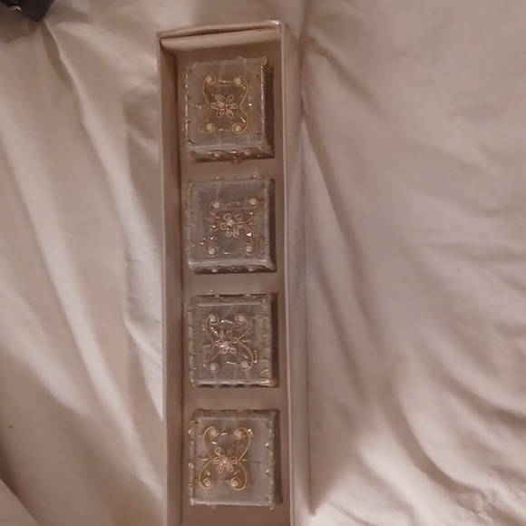 Pier 1 Imports Napkin Ring Holders 8 Square White Mesh Gold Pearl Holiday - Picture 2 of 10